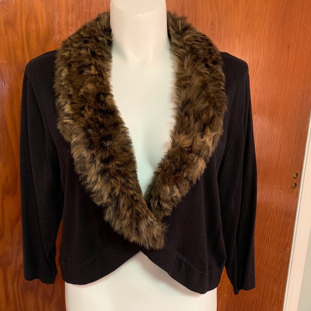 ‼️SOLD‼️Faux Fur Trim Sweater Jacket By Torrid - Picture 5 of 7